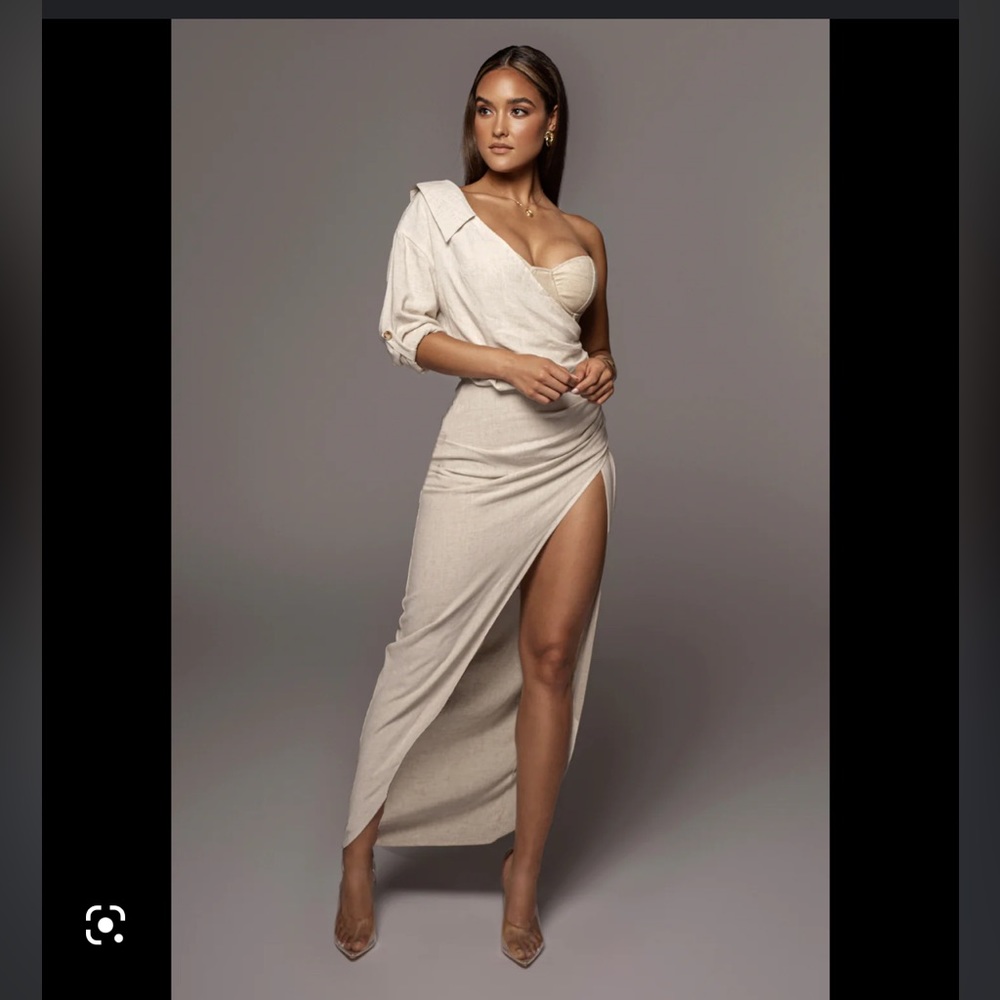 Jlux label evita dress in linen. Worn once dry cleaned